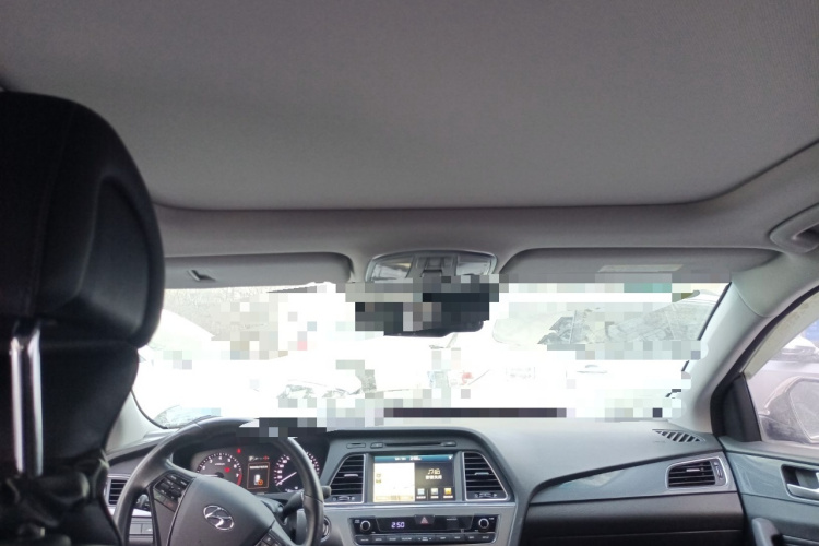 现代 索纳塔 2015款 2.4L TOP旗舰型局部细节22