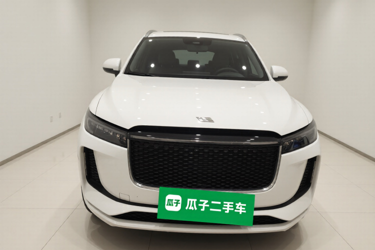 理想汽车 理想ONE 2020款 增程6座版车身外观2