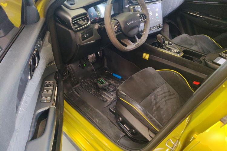 领克03 2019款 03+ 2.0TD 自动驭风版中控内饰7003