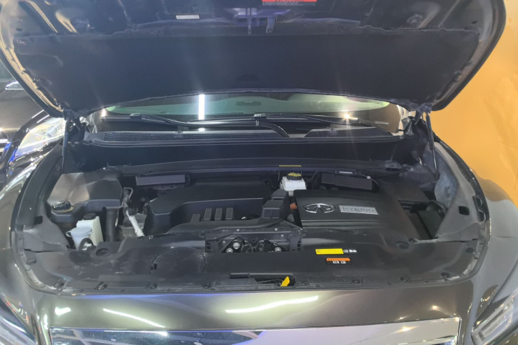 英菲尼迪QX60(进口) 2016款 2.5 S/C Hybrid 两驱卓越版 国V机舱底盘24