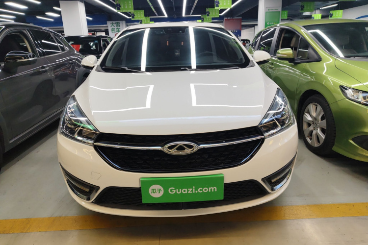 奇瑞 艾瑞泽5 2017款 1.5L CVT豪华版车身外观2