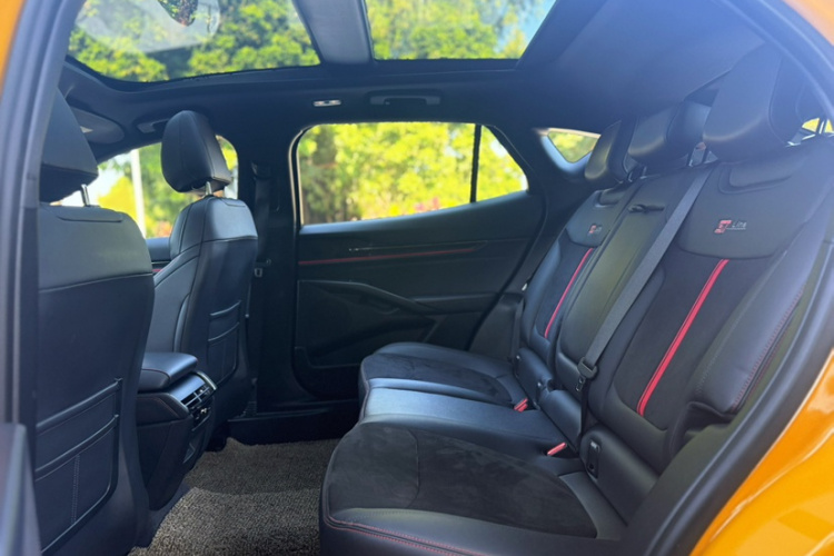 福特 蒙迪欧 2024款 2.0T E-混动运动版 ST-Line车身外观6003