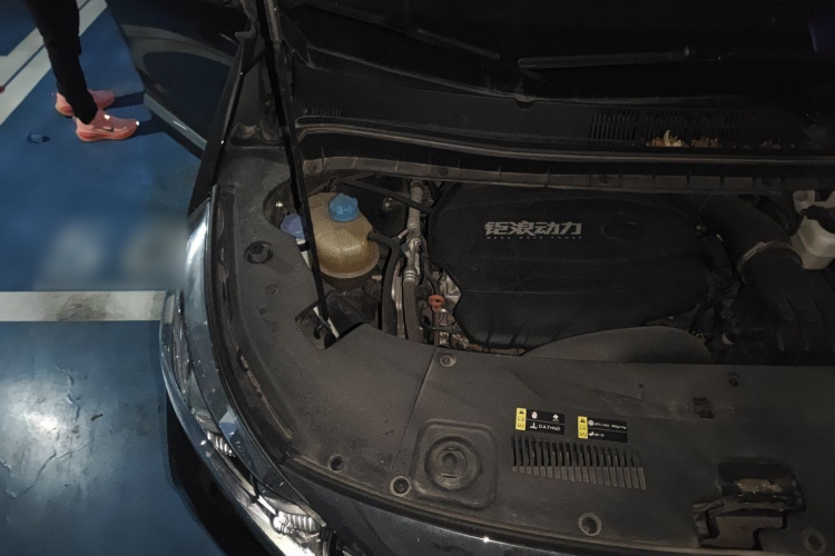 广汽传祺 传祺M8 2023款 领秀系列 390T 至尊版局部细节9006