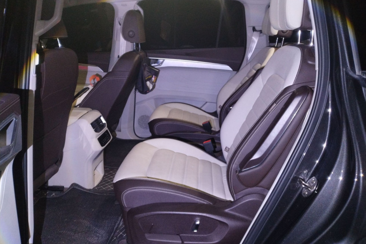 大众 揽境 2022款 380TSI 四驱豪华佳境版Pro 6座中控内饰21