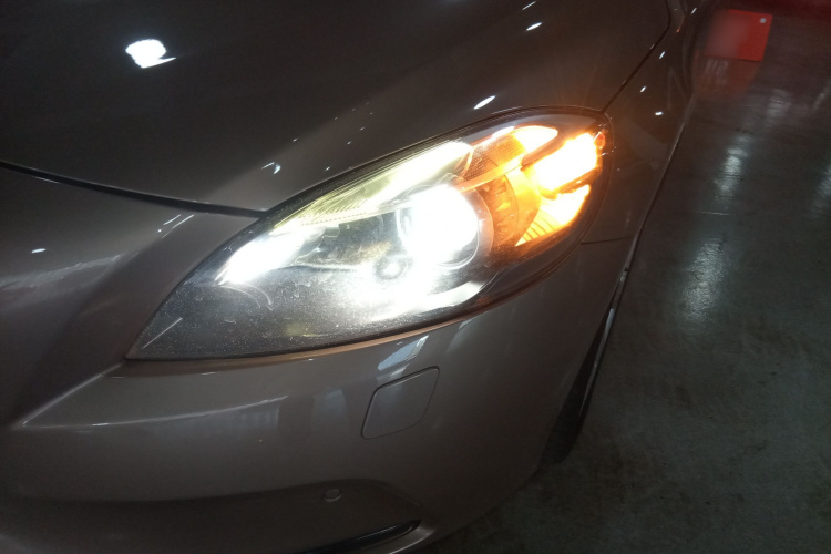 沃尔沃V40 2013款 2.0T 智雅版局部细节36