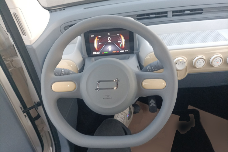 奔腾小马 2026款 222km 闪耀马局部细节13