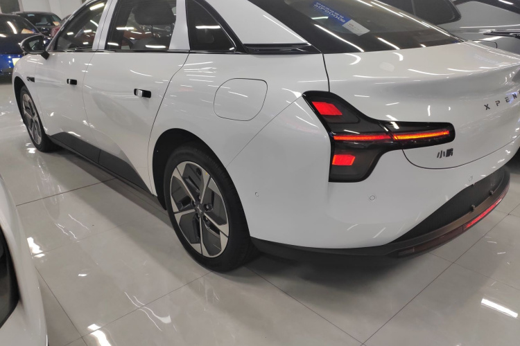 小鹏MONA M03 2025款 620 超长续航 Plus车身外观6002