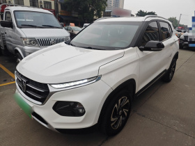 宝骏510 2017款 1.5L 自动豪华型