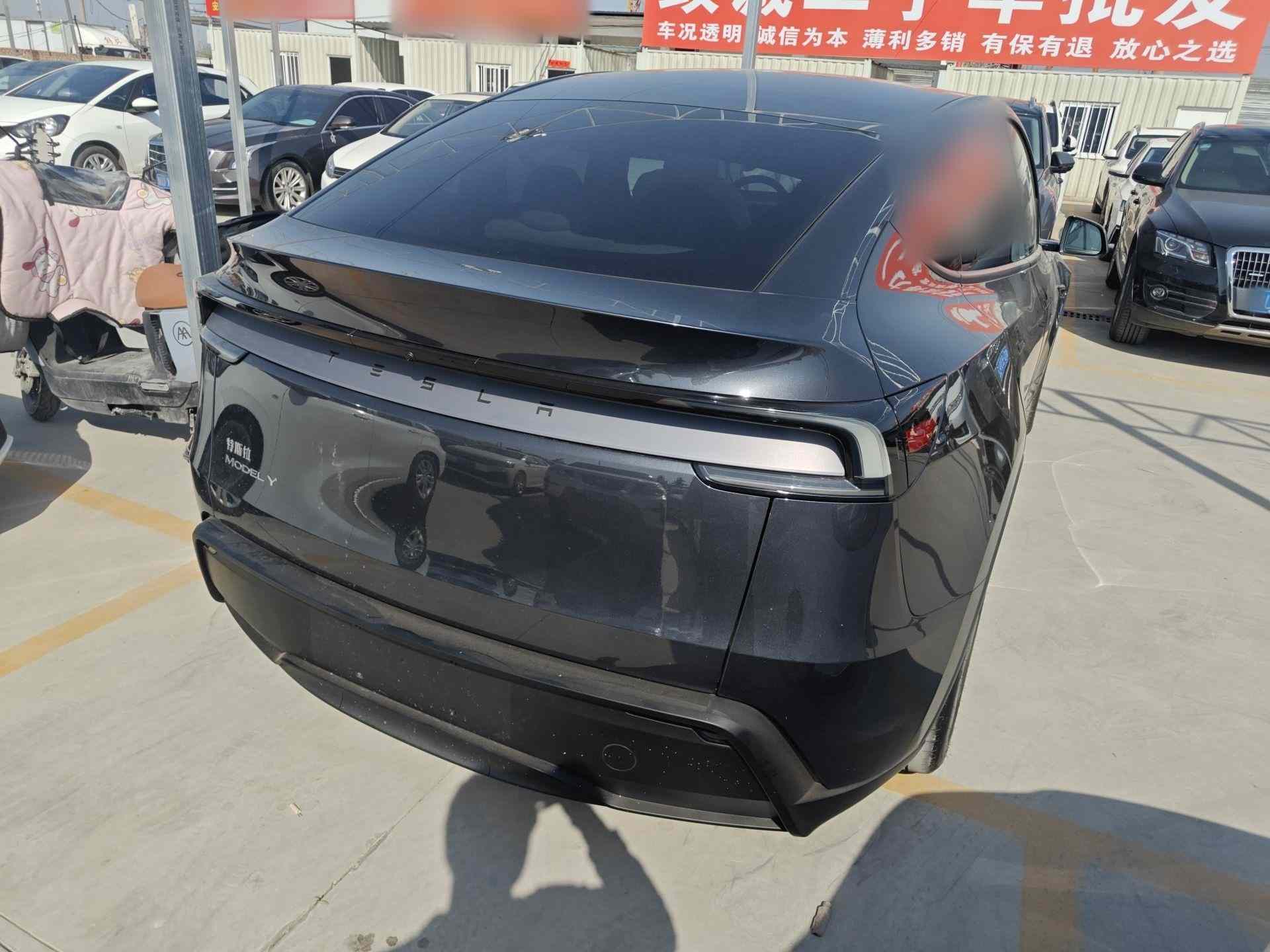 特斯拉 Model Y 2025款 后轮驱动 首发版(4)