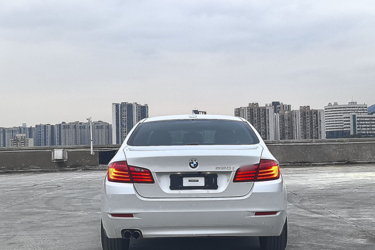 宝马5系(进口) 2015款 520i 典雅型车身外观6009