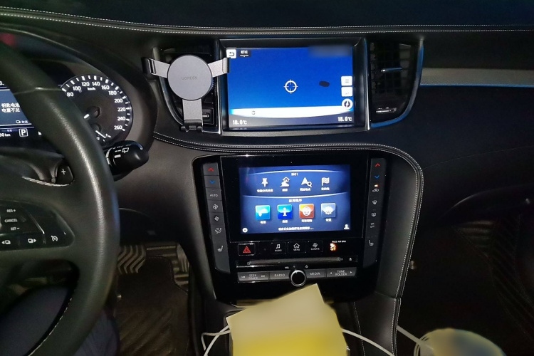 英菲尼迪QX50 2018款 2.0T 四驱菁英版局部细节16