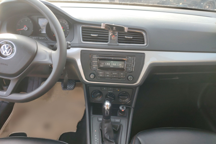 大众 朗逸 2015款 1.6L 自动风尚版局部细节16