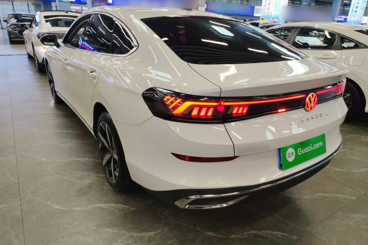 大众 2025款 凌渡L 280TSI DSG酷辣版车身外观4