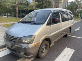 东风风行 菱智 2013款 M5 Q7 2.0L 7座长轴舒适型