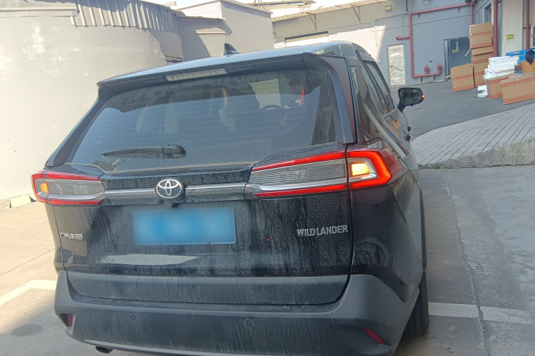 丰田 威兰达 2023款 2.0L CVT两驱领先版车身外观6