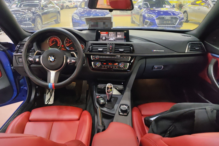 宝马4系 2017款 425i Gran Coupe 领先型M运动套装中控内饰7002