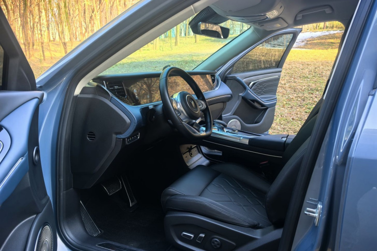 岚图汽车 岚图FREE 2021款 四驱标准增程专属豪华套装中控内饰7003