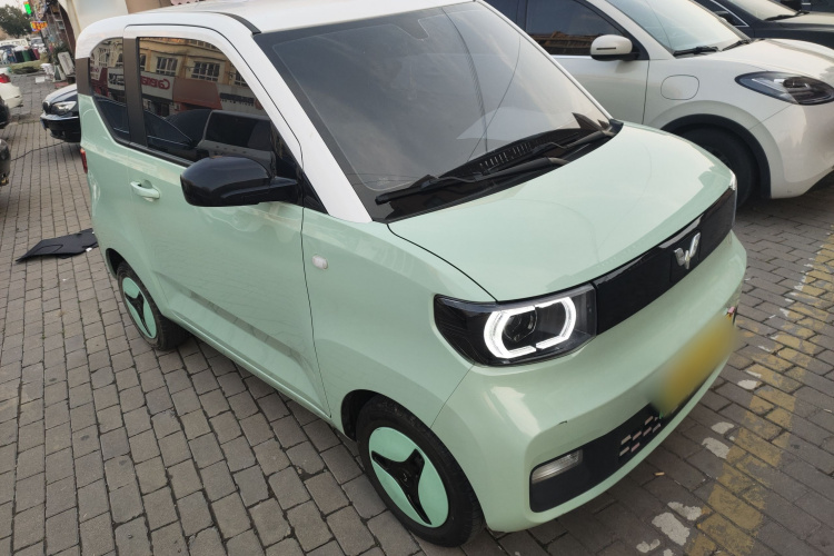 五菱汽车 宏光MINIEV 2021款 马卡龙臻享款 磷酸铁锂车身外观3