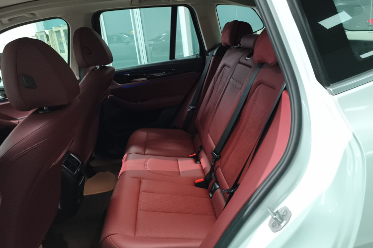 宝马X3 2022款 改款 xDrive25i M运动套装中控内饰7004