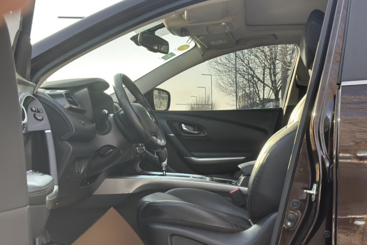 雷诺 科雷嘉 2017款 2.0L 四驱尊贵版局部细节19