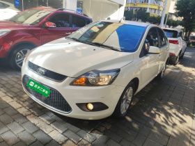 福特 福克斯 2013款 两厢经典 1.8L 自动基本型