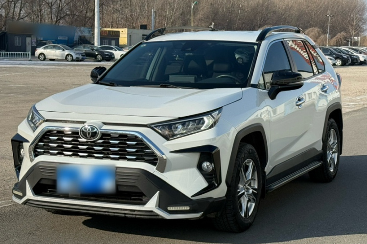 丰田 RAV4荣放 2022款 2.0L CVT两驱都市版车身外观6004