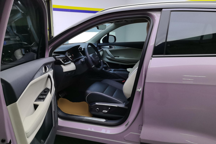 领克06 2021款 1.5T Shero粉色特别版中控内饰19