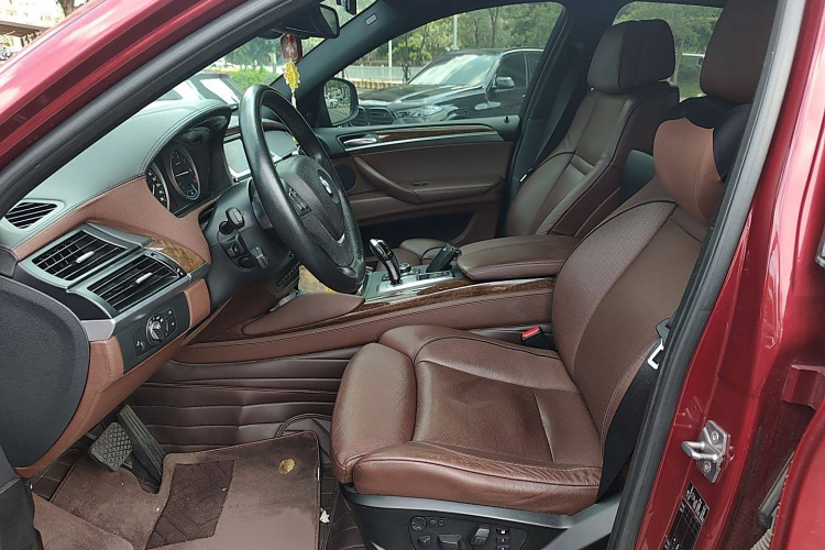 宝马X6 2010款 4.4T 混合动力版局部细节19