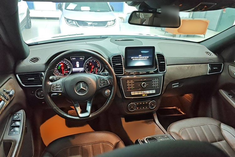 奔驰GLE 2017款 GLE 400 4MATIC中控内饰7002