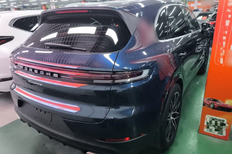 保时捷 2024款 Cayenne 3.0T车身外观7