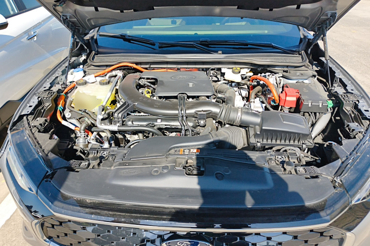 福特 蒙迪欧 2025款 2.0T EcoBoost E 混动 运动版机舱底盘24
