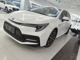 丰田 雷凌 2022款 双擎 1.8H E-CVT运动版