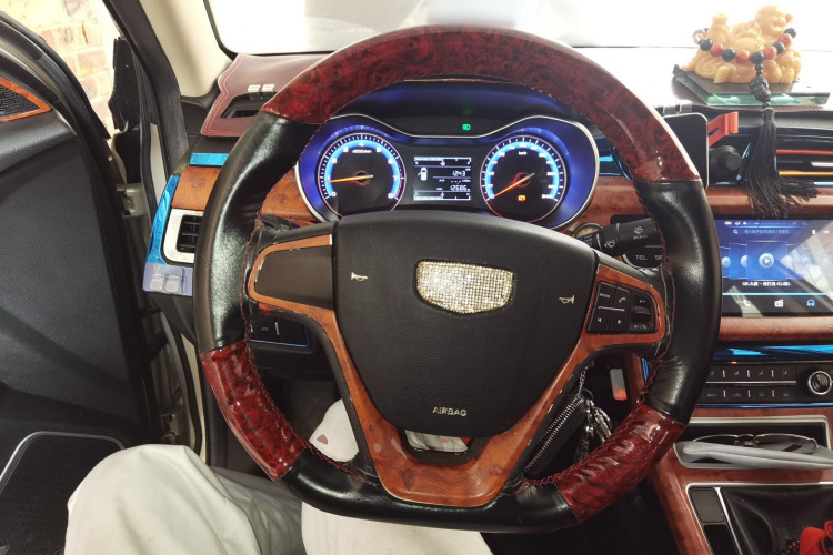 吉利汽车 远景 2018款 1.5L 手动幸福版中控内饰13