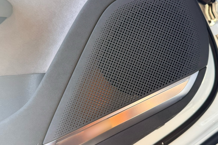 极氪001 2025款 WE版 100kWh 后驱中控内饰7001