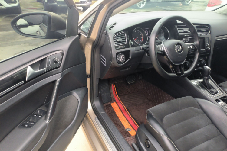 大众 高尔夫 2014款 1.4TSI 自动旗舰型中控内饰20