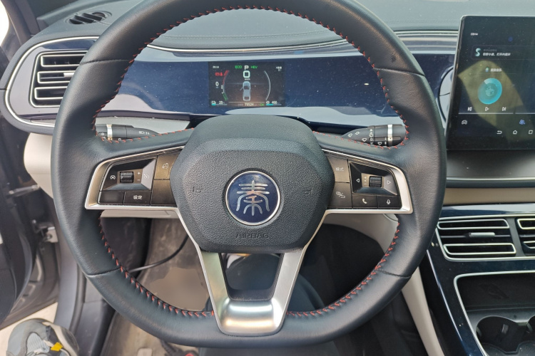 比亚迪 秦PLUS 2021款 DM-i 55KM 旗舰型局部细节13