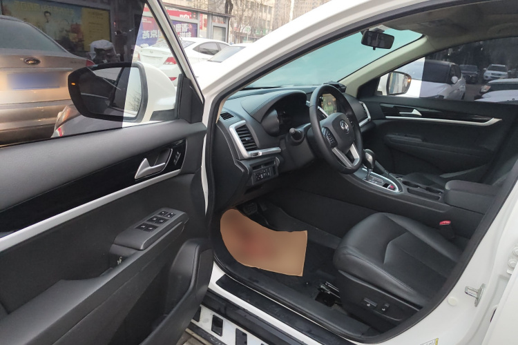 东风风神AX7 2015款 2.3L 自动智尊型中控内饰20