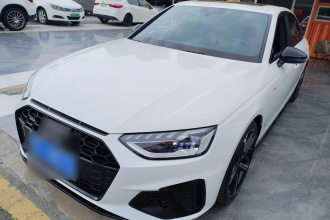 奥迪A4L 2022款 45 TFSI quattro 臻选动感型