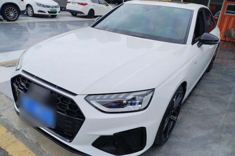 奥迪A4L 2022款 45 TFSI quattro 臻选动感型车身外观1