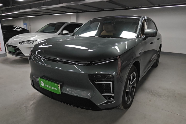 星途 星纪元 ET 2024款 增程 200 Pro车身外观1