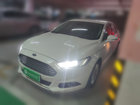 福特 蒙迪欧 2013款 2.0L GTDi200豪华型