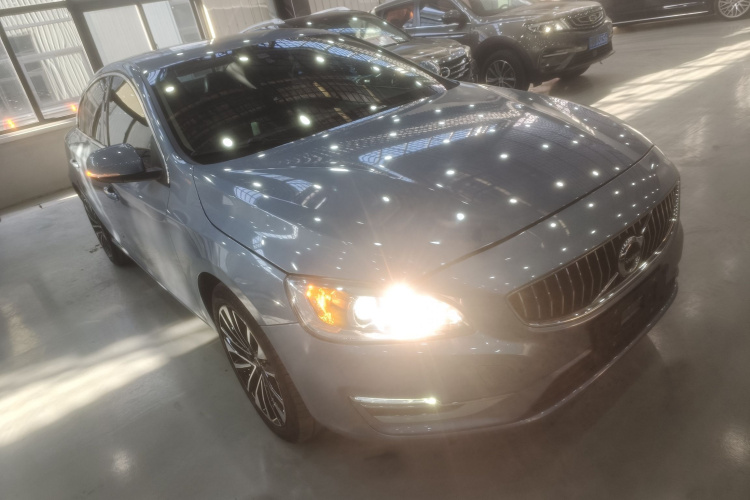 沃尔沃S60 2019款 S60L T5 智远版车身外观6002