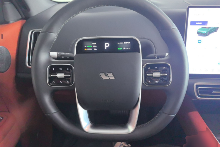 理想汽车 理想L9 2024款 Ultra中控内饰13