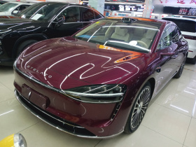 鸿蒙智行 享界S9 2025款 增程 Ultra