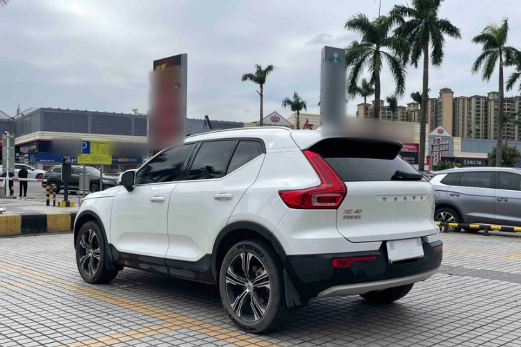 沃尔沃XC40 2021款 T4 四驱智远豪华版车身外观6006