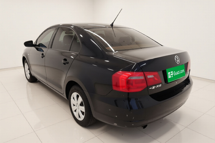 大众 捷达 2015款 1.6L 自动时尚型车身外观5