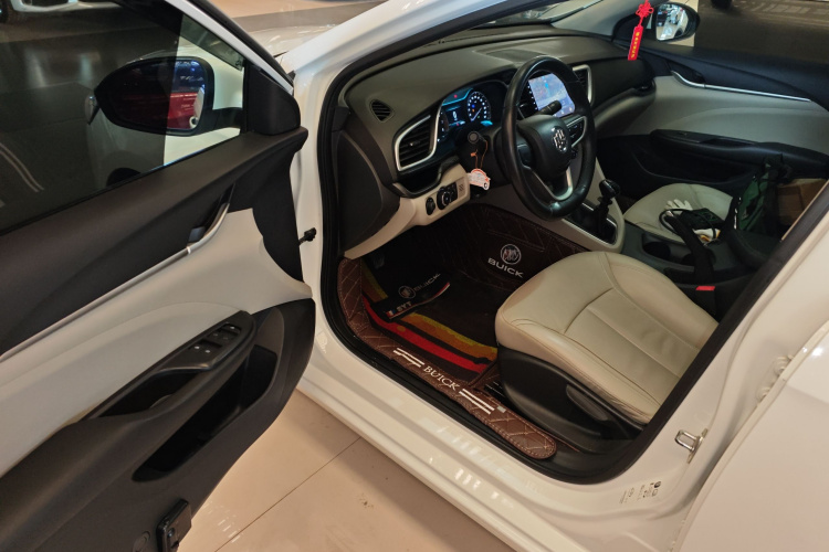 别克 英朗 2018款 15T 手动精英型 国V中控内饰20