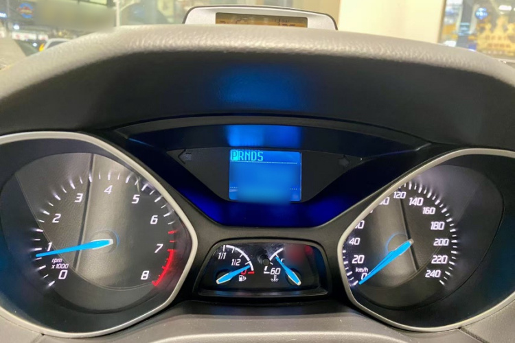 福特 福克斯 2012款 两厢 1.6L 自动舒适型中控内饰7007