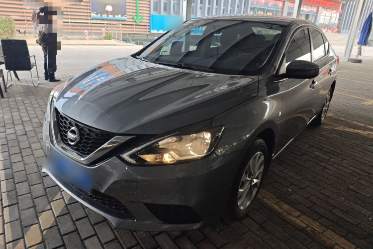 日产 轩逸 2022款 经典 1.6XE CVT舒适版车身外观1