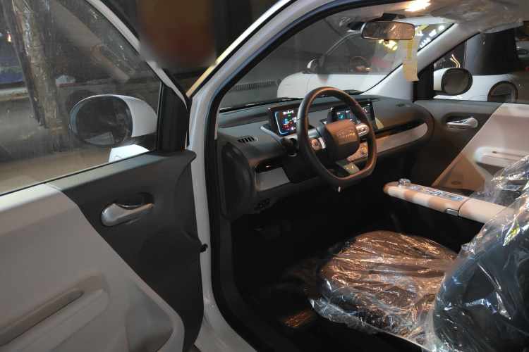 长安启源 长安Lumin 2025款 205km 香沁款中控内饰7003